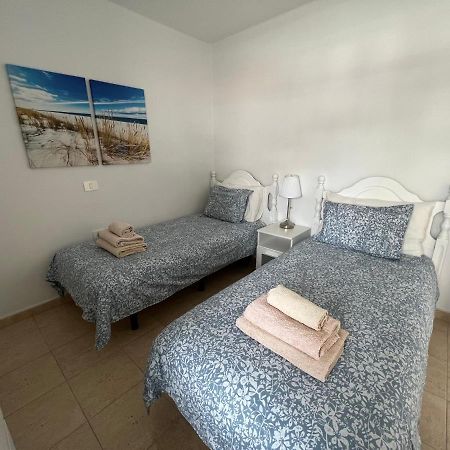 Oasis Blue - Beautiful 1 Bedroom Apartment On Private Complex With Pool Tías Eksteriør bilde