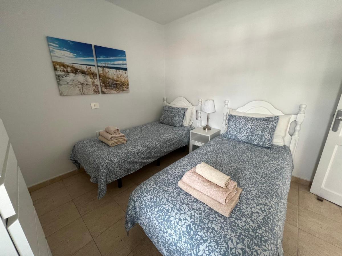 Oasis Blue - Beautiful 1 Bedroom Apartment On Private Complex With Pool Tías Eksteriør bilde