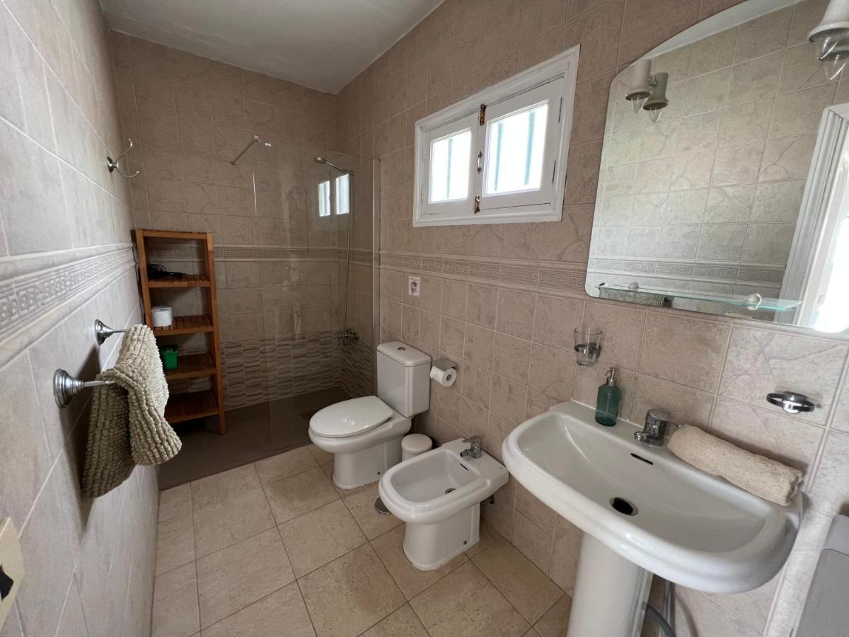 Oasis Blue - Beautiful 1 Bedroom Apartment On Private Complex With Pool Tías Eksteriør bilde