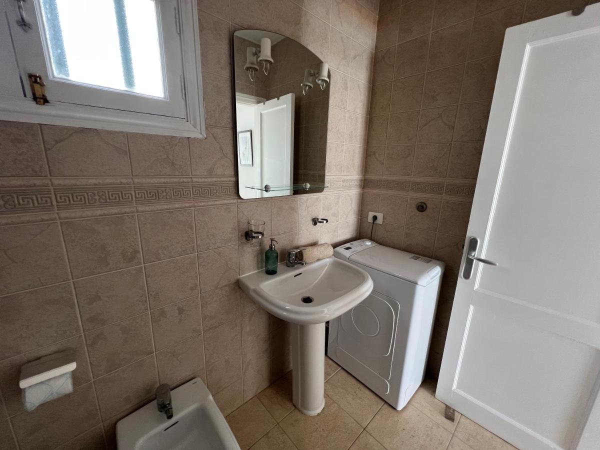 Oasis Blue - Beautiful 1 Bedroom Apartment On Private Complex With Pool Tías Eksteriør bilde