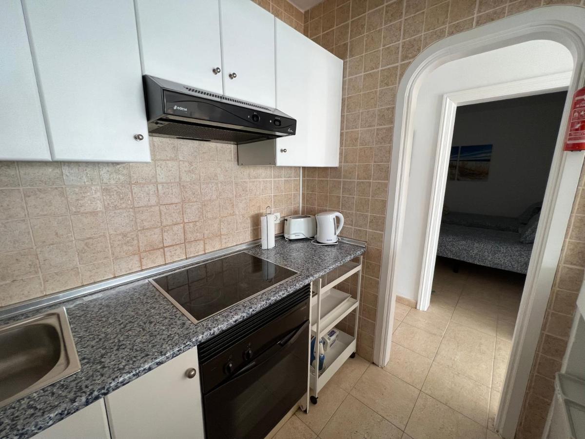 Oasis Blue - Beautiful 1 Bedroom Apartment On Private Complex With Pool Tías Eksteriør bilde